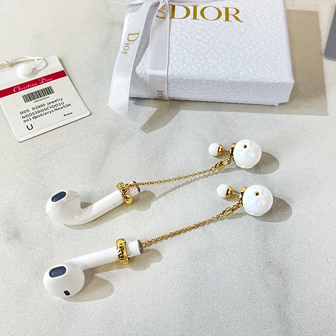 디올 dior 블루투스 이어폰 체인 귀걸이