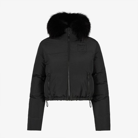 펜디 나일론 다운 재킷 (매장가 450만원)